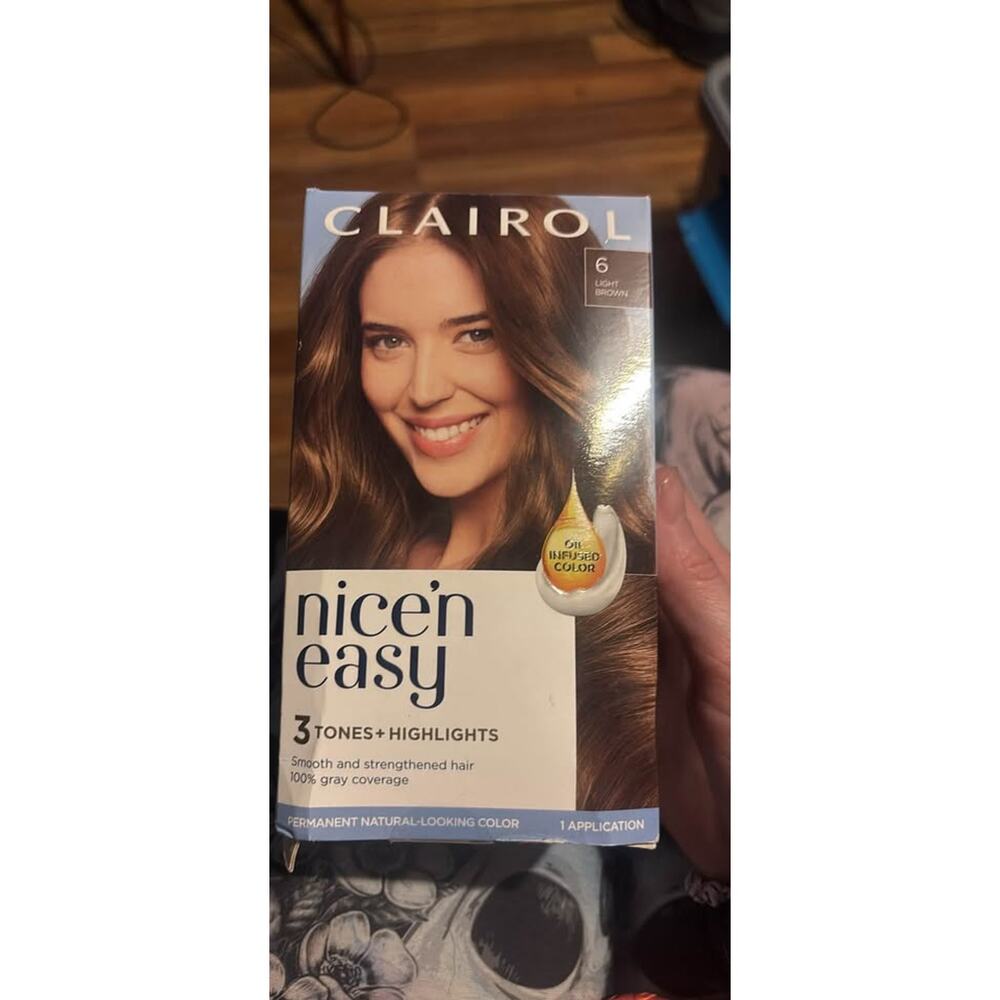 Clairol Nice N Easy Hair Color Light Brown NIB